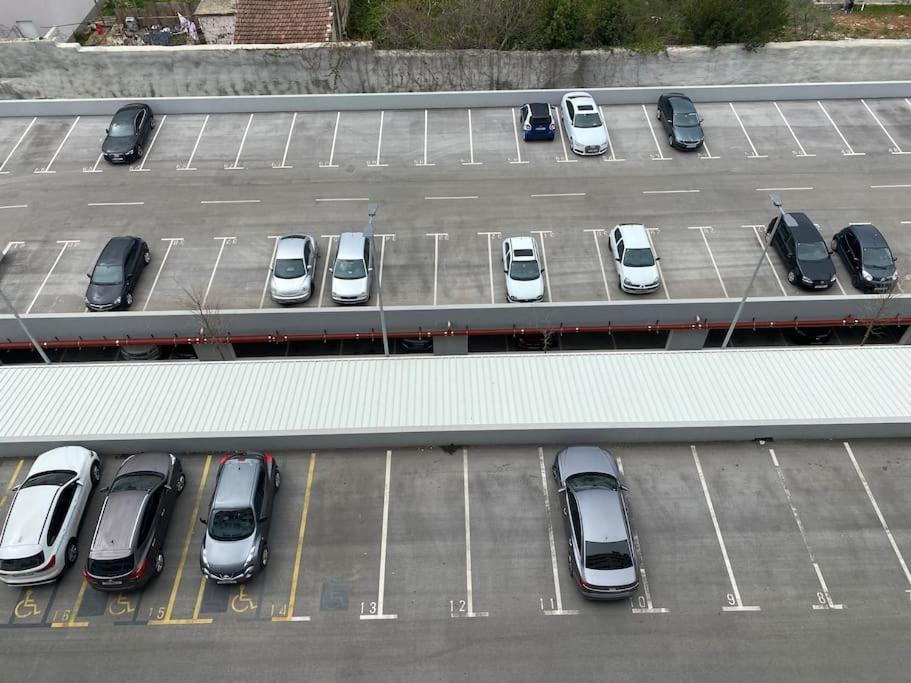 New Modern Apt Near Old Town - Private Parking Zadar Extérieur photo