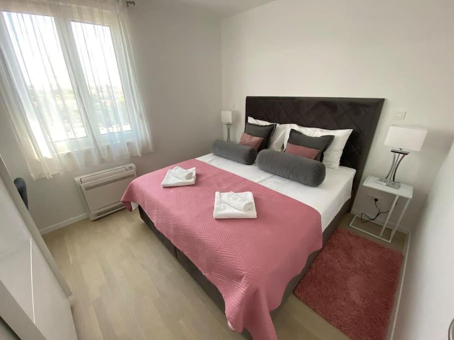New Modern Apt Near Old Town - Private Parking Zadar Extérieur photo
