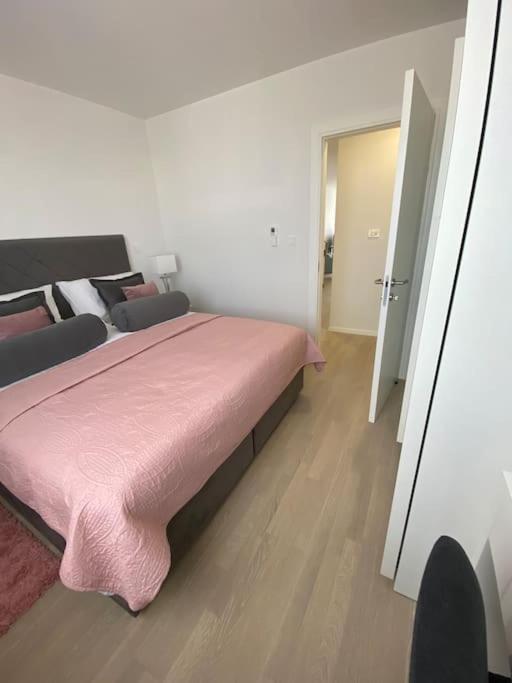 New Modern Apt Near Old Town - Private Parking Zadar Extérieur photo